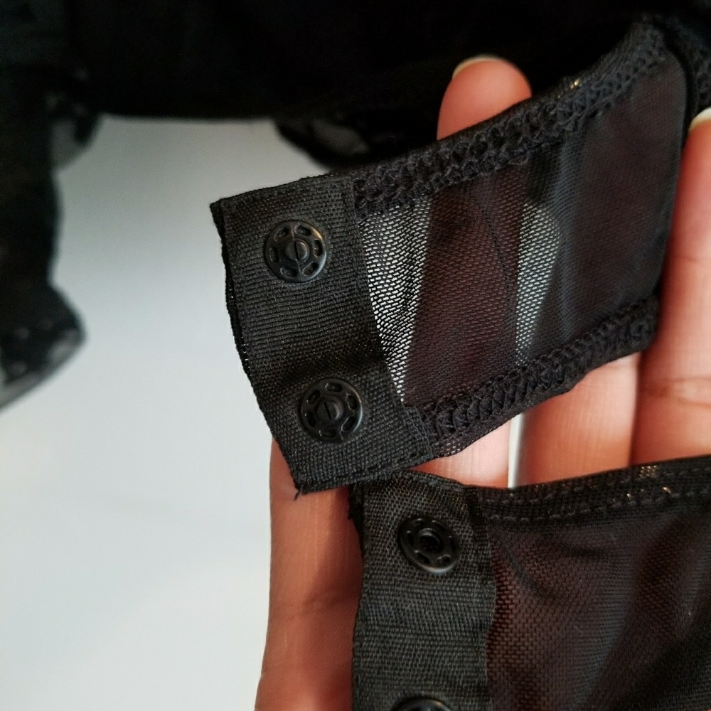 Lace Bodysuit - Picture 5 of 6